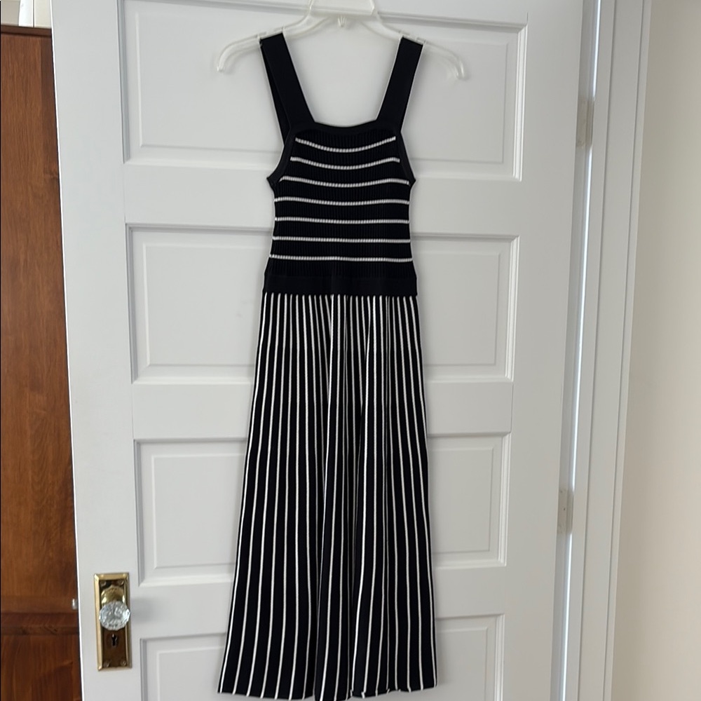 Casual Black and White Striped Dress